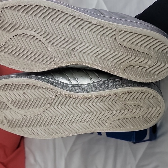 Adidas womens superstar 7.5 - Picture 5 of 7